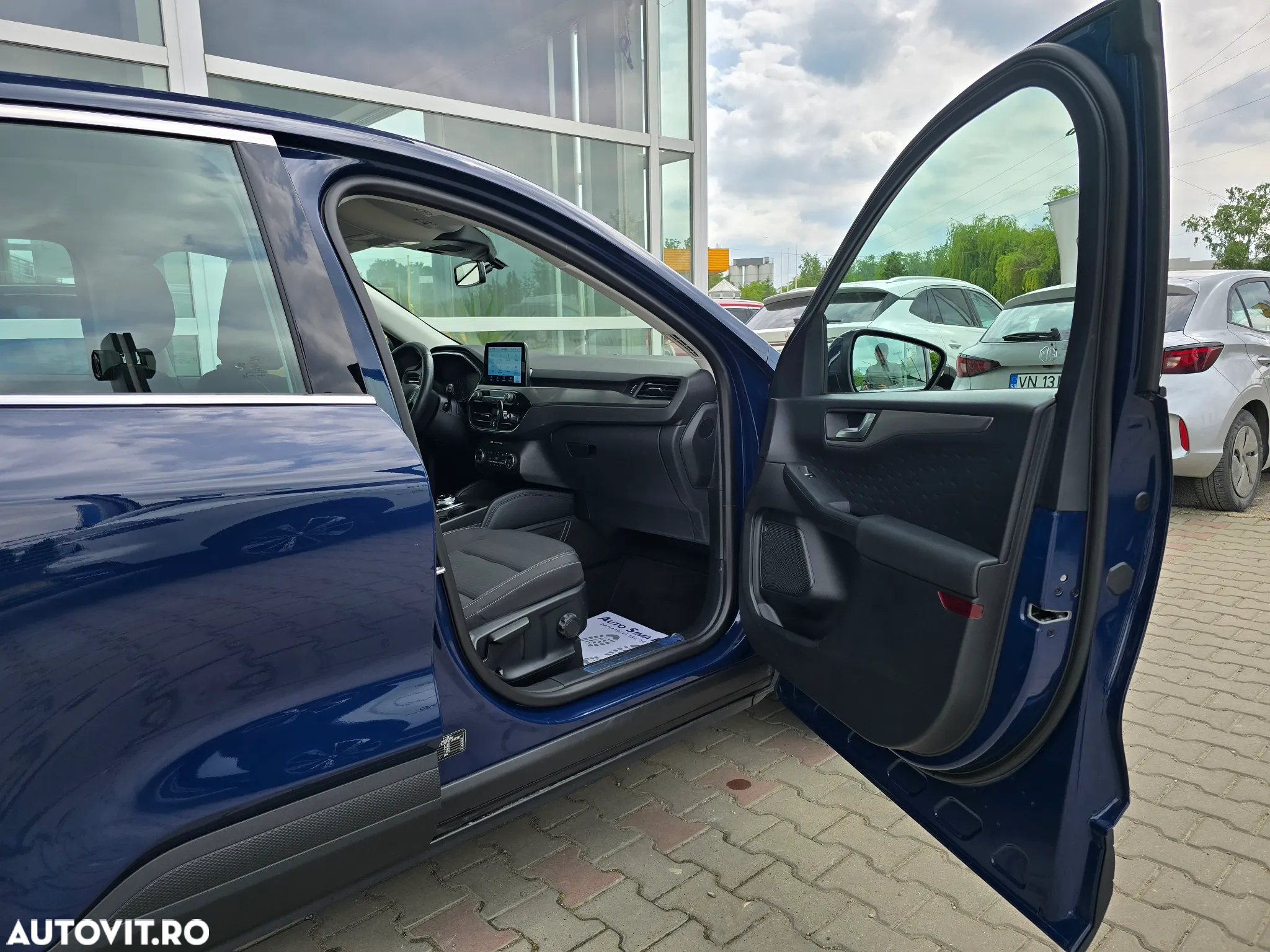 Ford Kuga 1.5 EcoBlue A8 FWD Titanium - 8