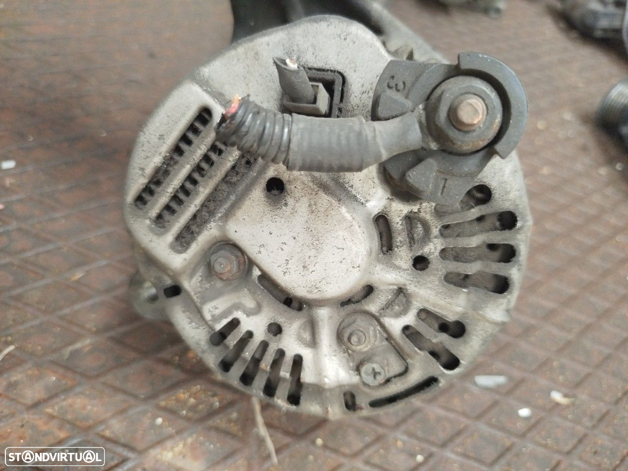Alternador Volvo V40 Combi (645) - 4