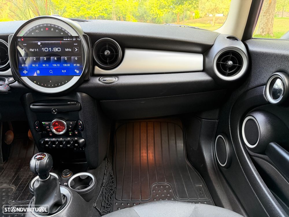 MINI 3 Portas Cooper D - 22