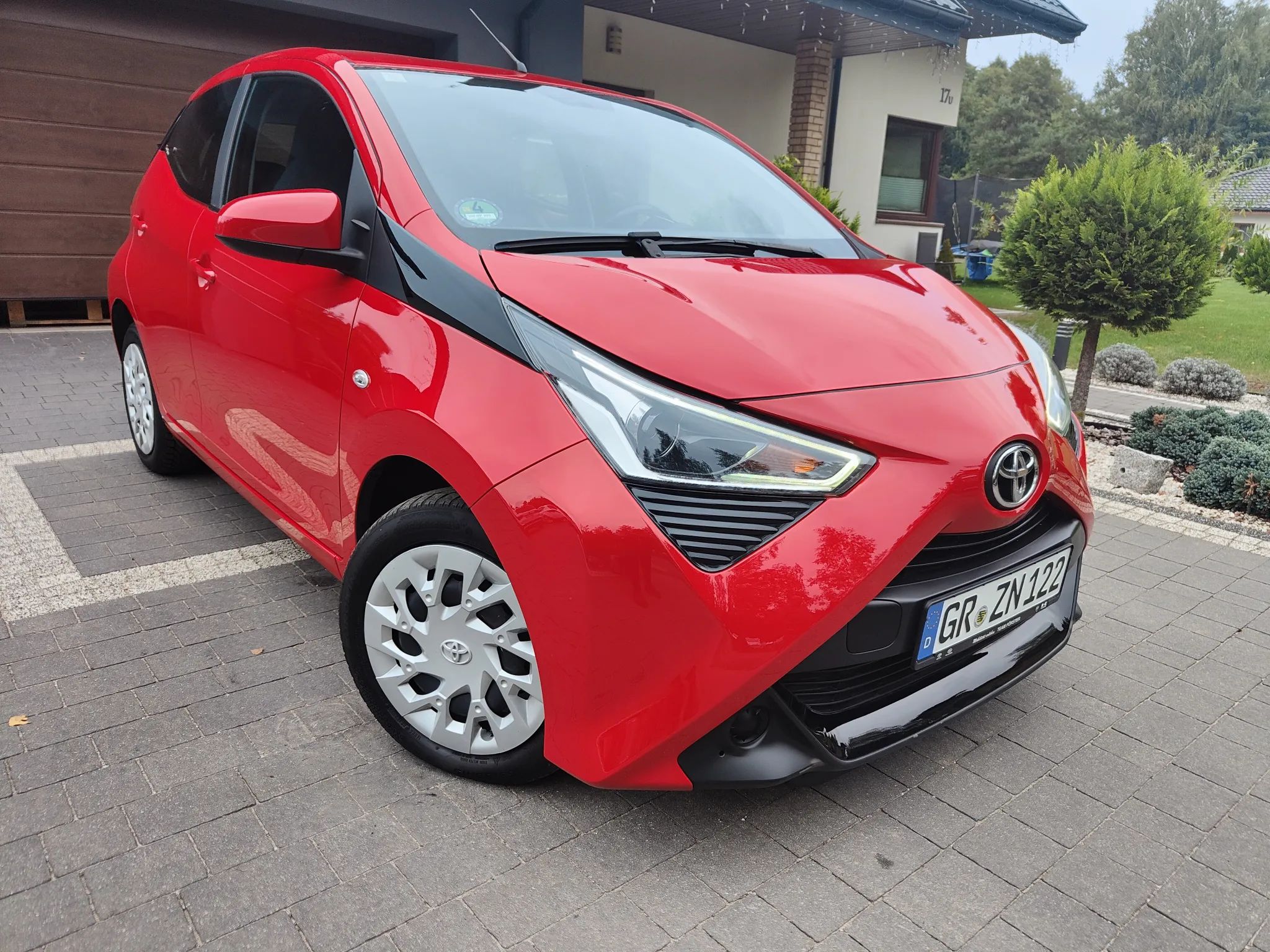 Toyota Aygo 1.0 VVT-i Black Edition - 1