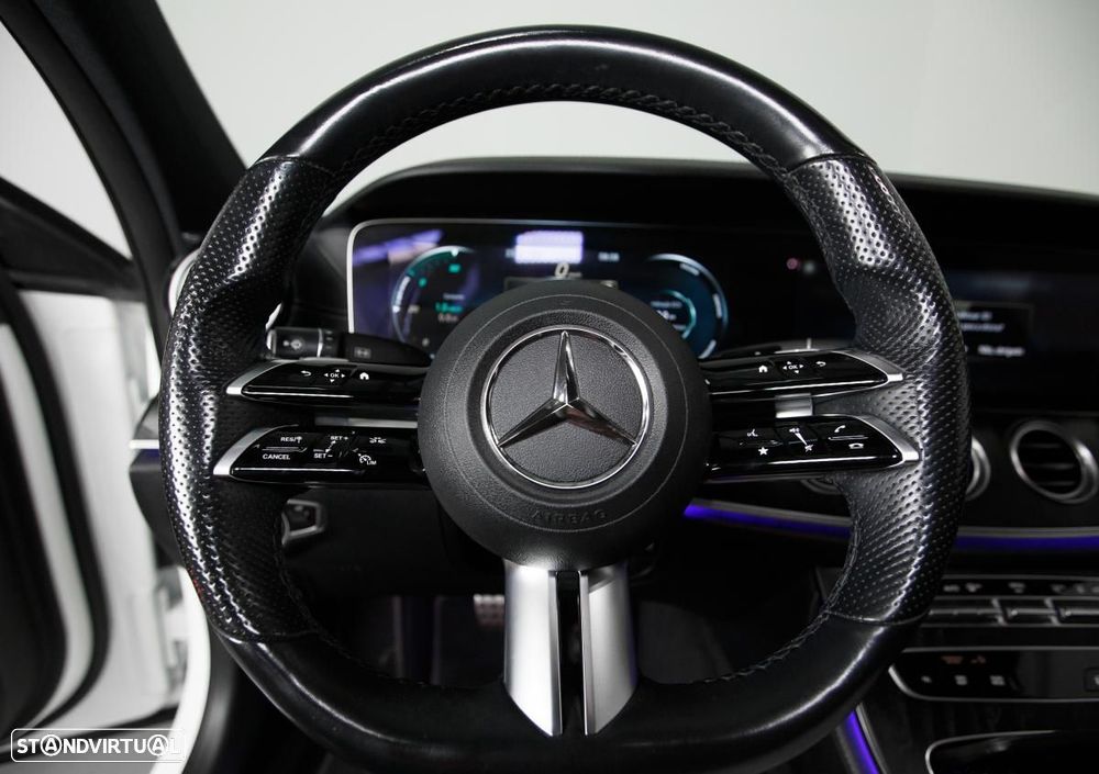 Mercedes-Benz E 300 de AMG Line - 14