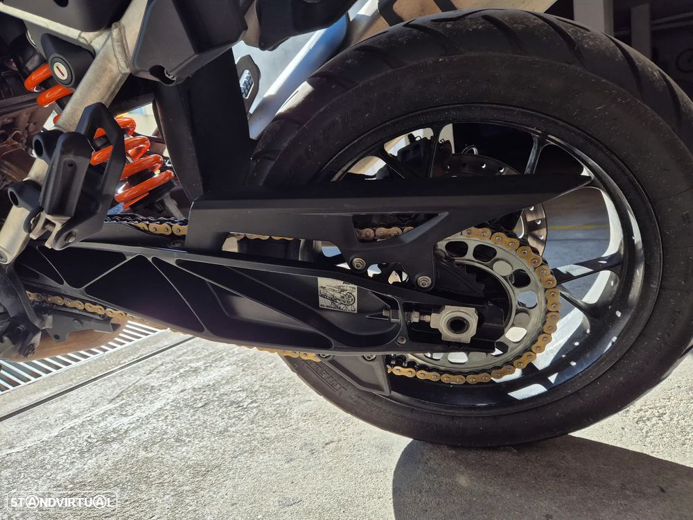 KTM 1050 Adventure - 14