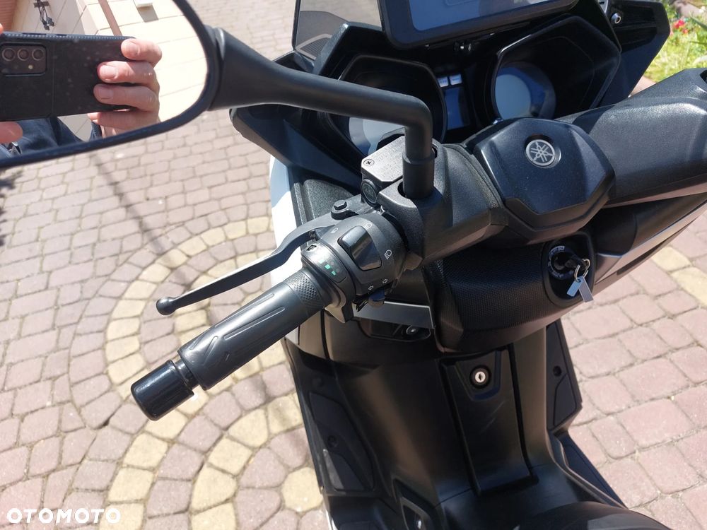 Yamaha X-max - 9