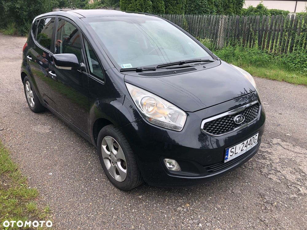 Kia Venga - 8