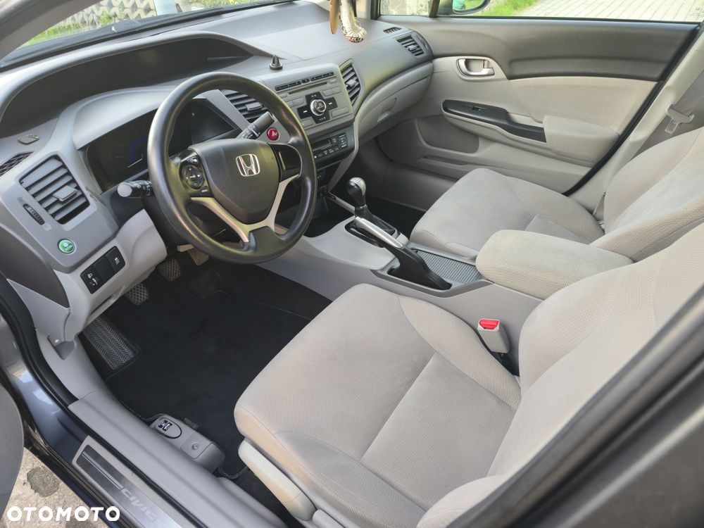Honda Civic 1.8 Comfort - 9