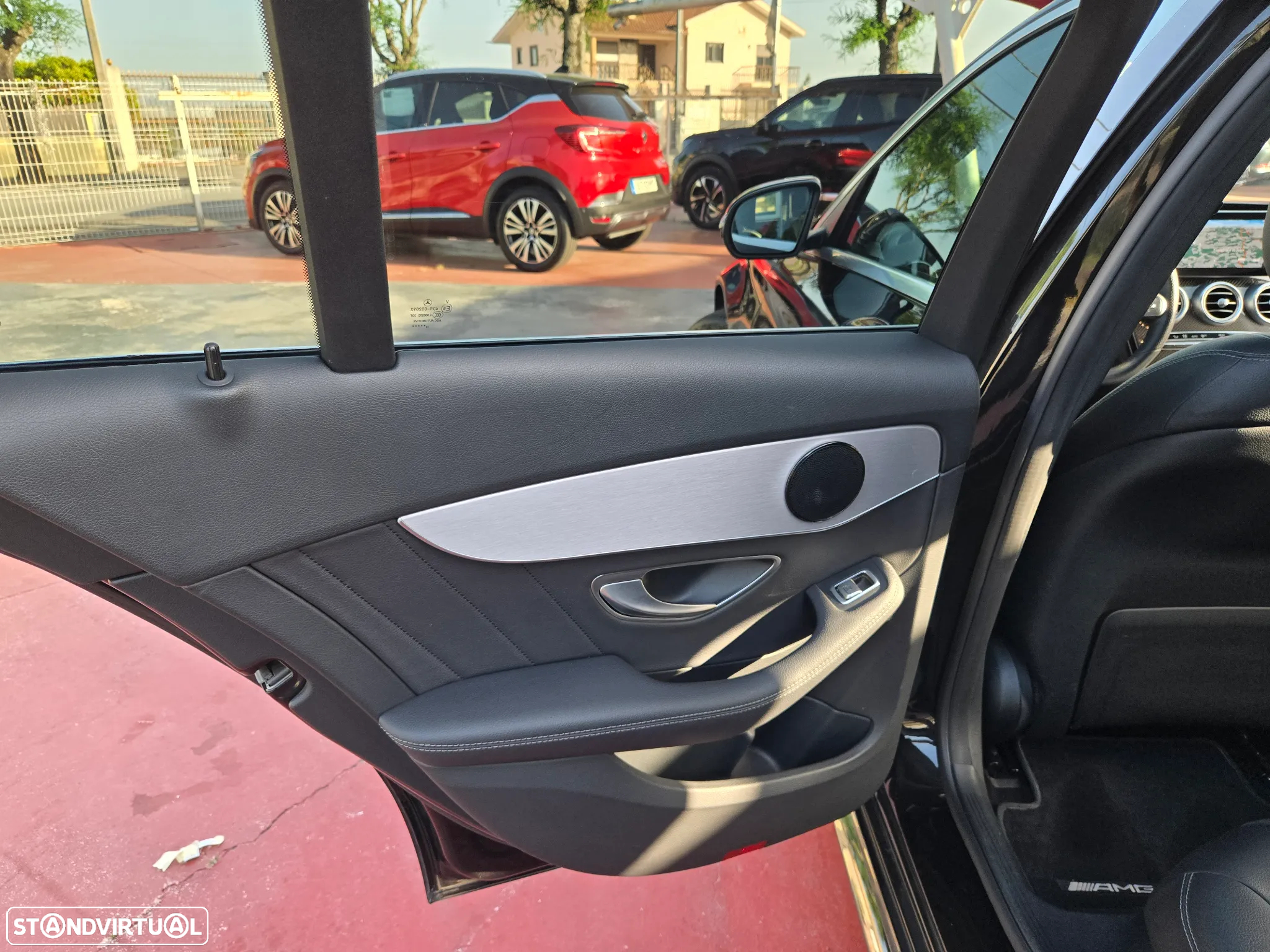 Mercedes-Benz C 300 de AMG Line - 25