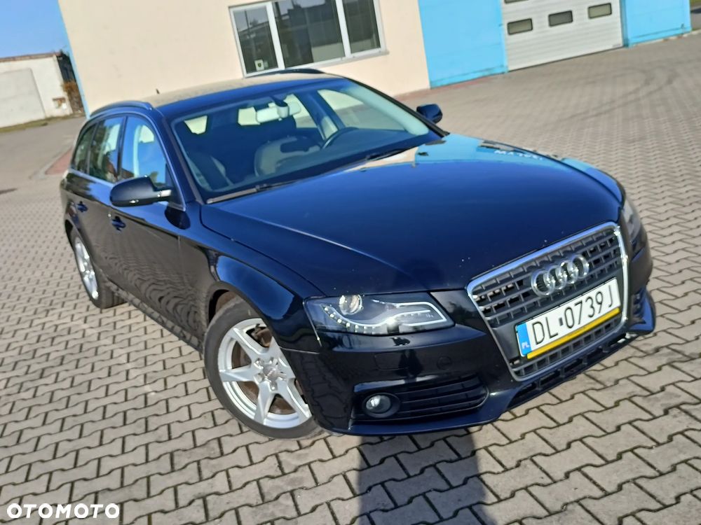 Audi A4 Avant 2.0 TDI Limited Edition - 1