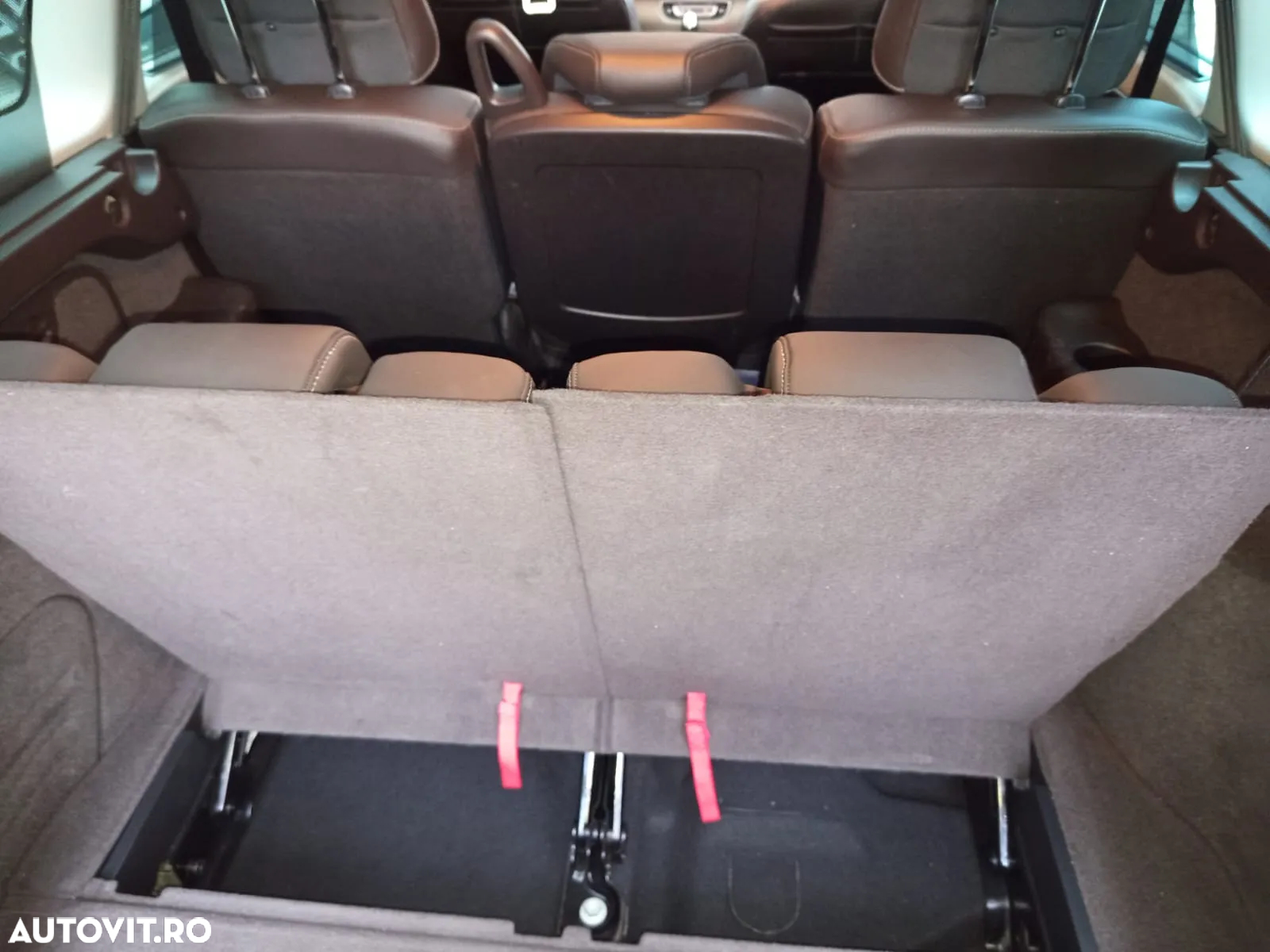Renault Grand Scenic 1.9 dCi XXL FAP Avantage - 14