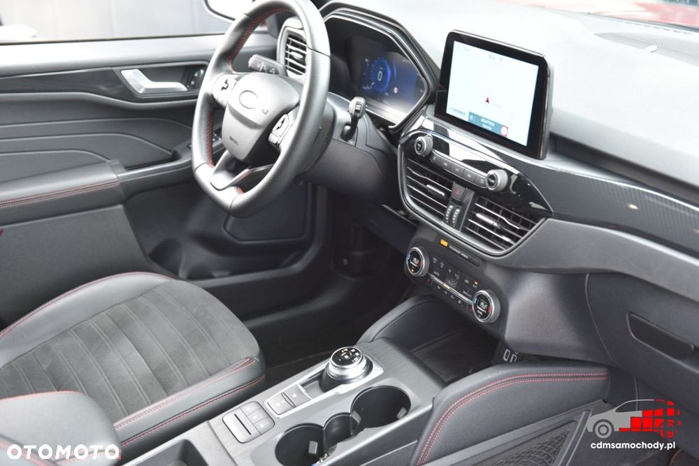 Ford Kuga - 27
