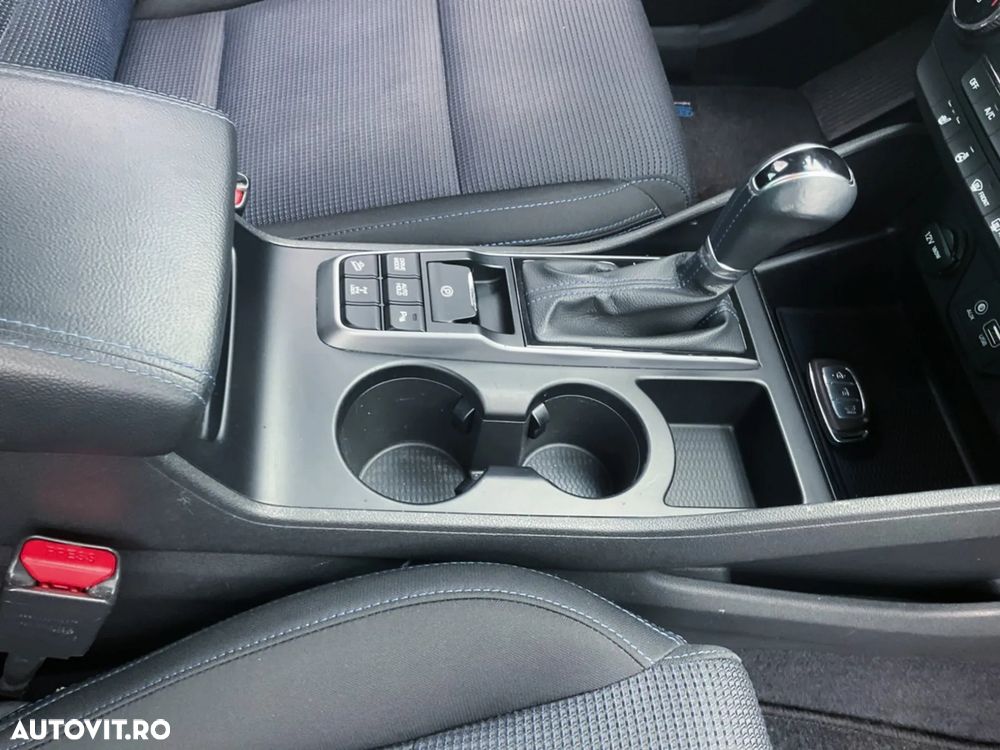 Hyundai Tucson 2.0 CRDI 4WD Automatik Style - 13