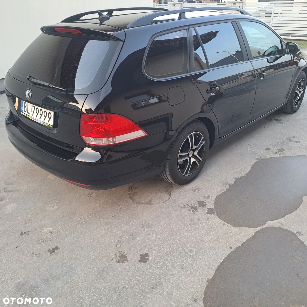 Volkswagen Golf - 5