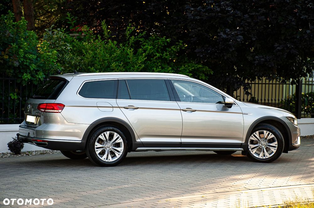 Volkswagen Passat 2.0 TDI SCR 4Mot DSG Highline - 19