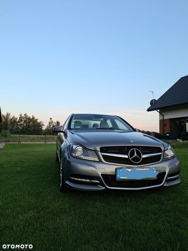Mercedes-Benz Klasa C 200 CDI BlueEff Avantgarde - 2