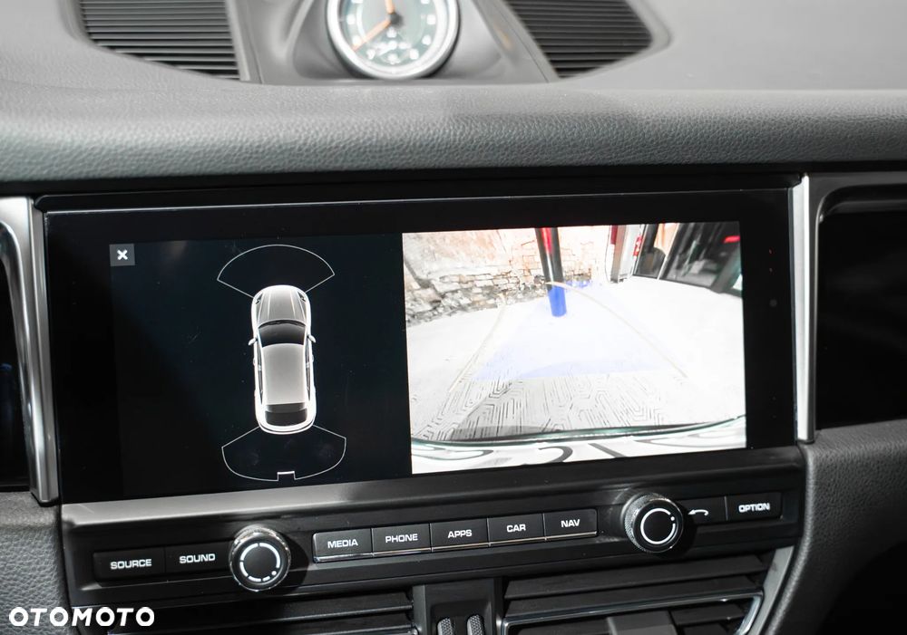 Porsche Macan Standard - 14