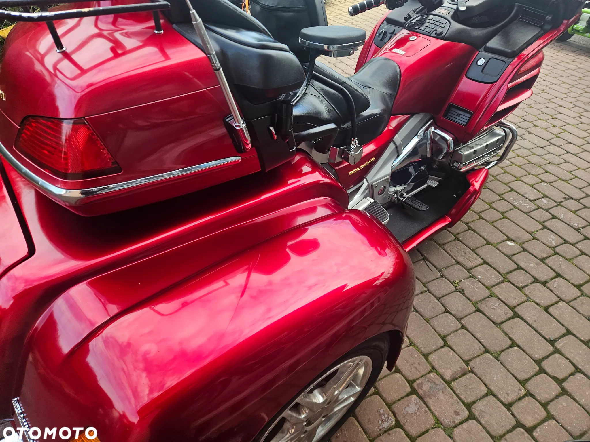 Honda GL - 24