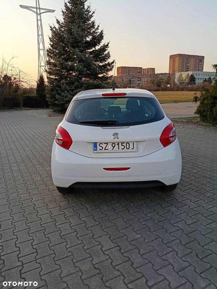 Peugeot 208 PureTech 68 Like - 4