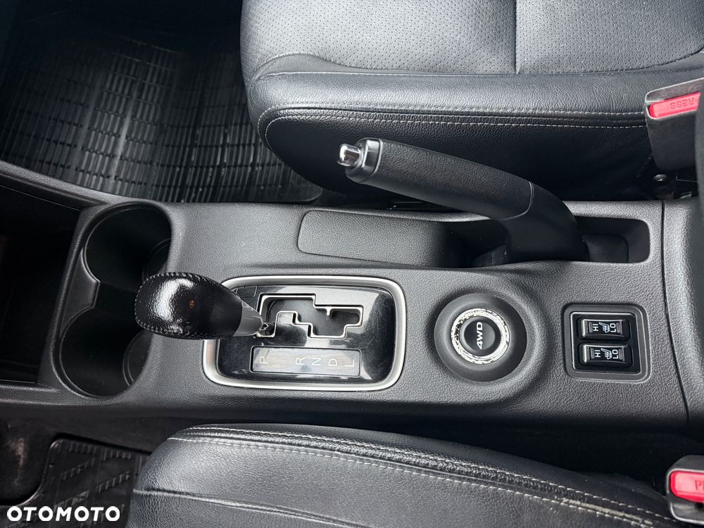 Mitsubishi Outlander - 21