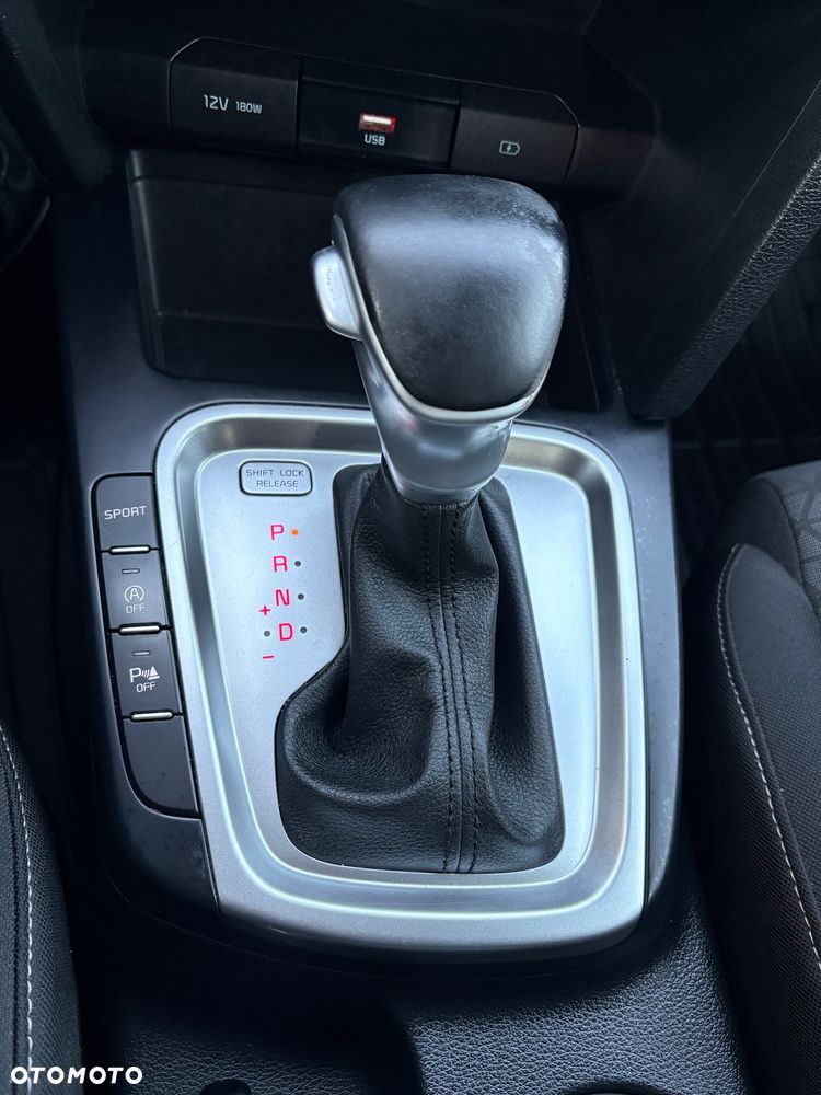 Kia XCeed 1.6 CRDi SCR L DCT - 12