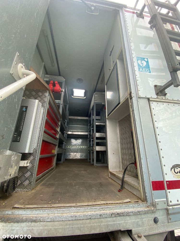 Versalift Atego 1226 Af 4X4 + Pojízdná Dílna - 27