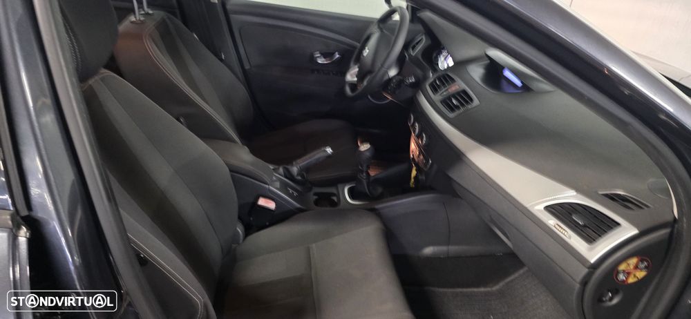 Renault Mégane Sport Tourer - 9