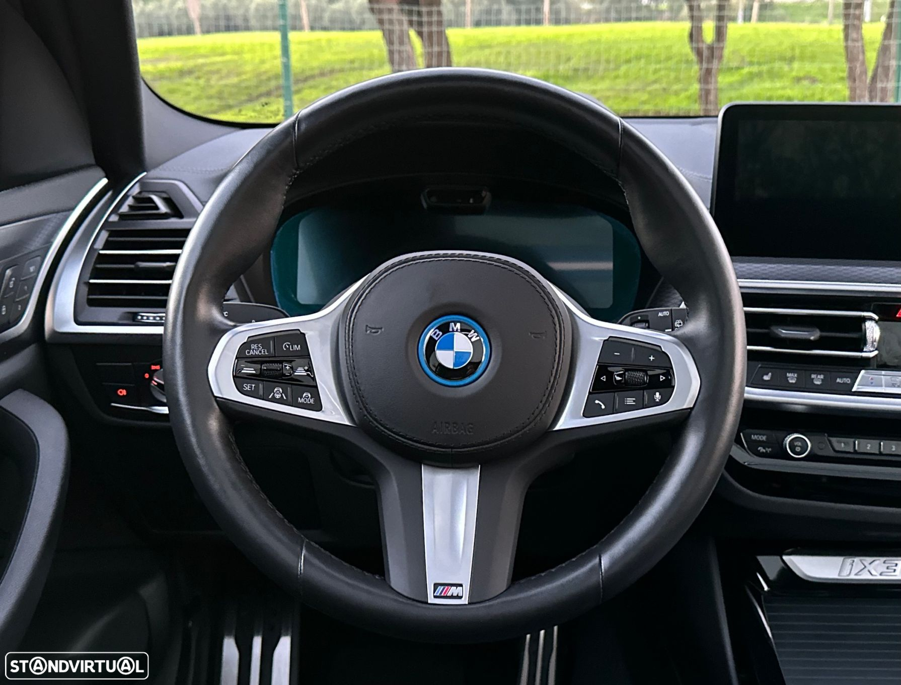 BMW iX3 M Sport Inspiring - 39