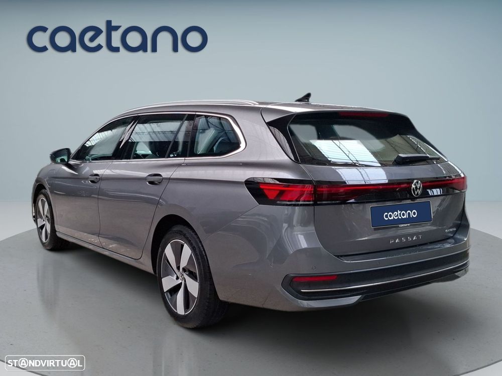 VW Passat Variant 1.5 TSI eHybrid Business DSG - 6