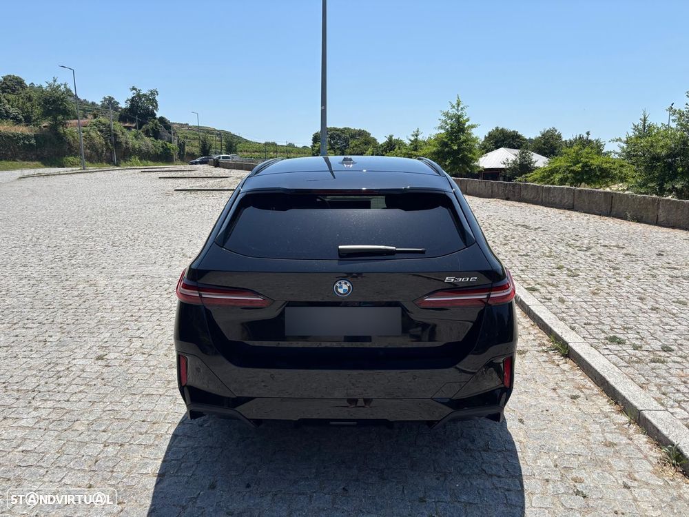 BMW 530 e Pack Desportivo M - 6