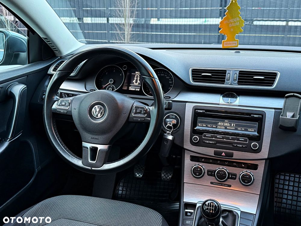 Volkswagen Passat Variant - 26