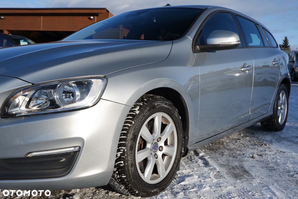 Volvo V60 D3 Geartronic Kinetic - 37