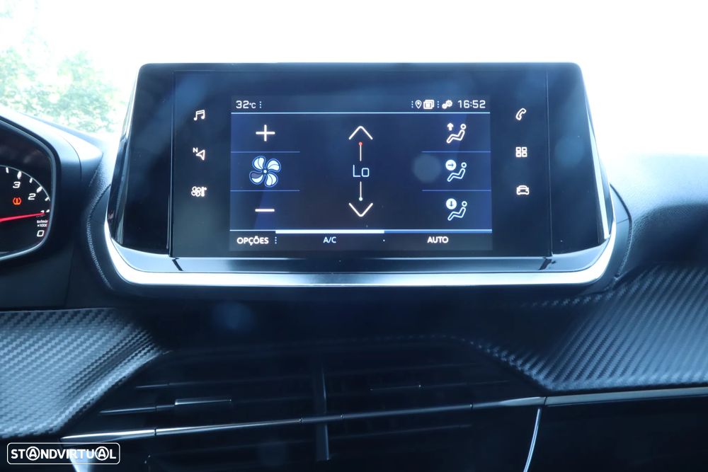 Peugeot 2008 1.2 PureTech Allure Pack - 21