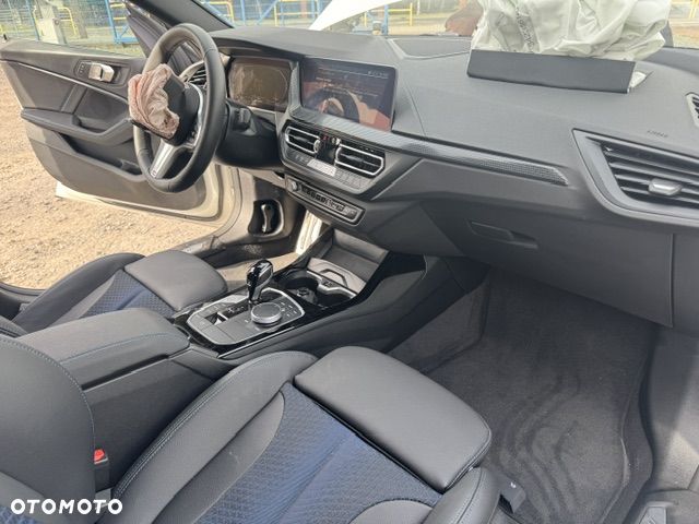 BMW Seria 2 220i xDrive M Sport - 11