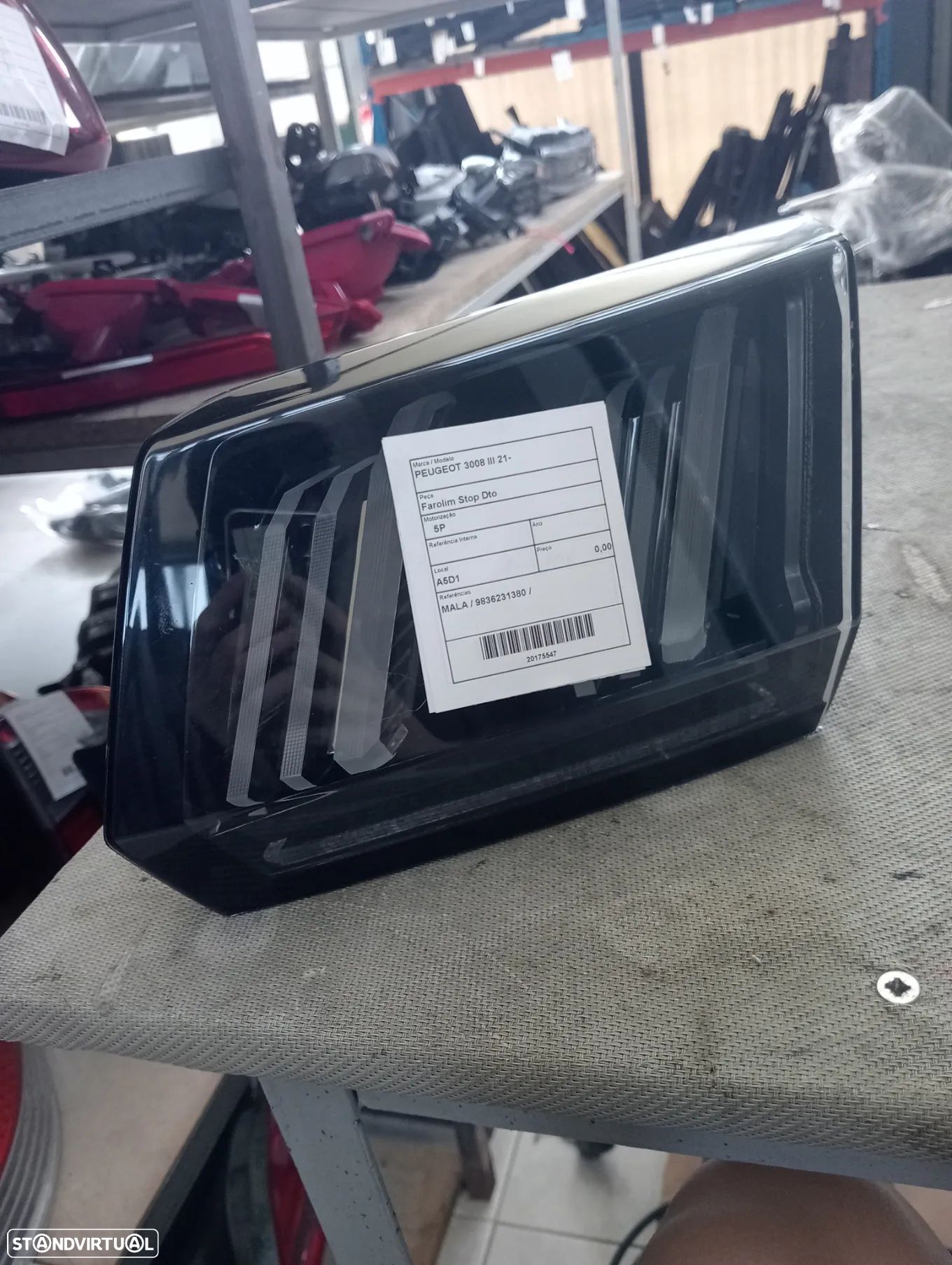 Farolim stop mala direito Peugeot 3008 III 21 - / 9836231380 - 1