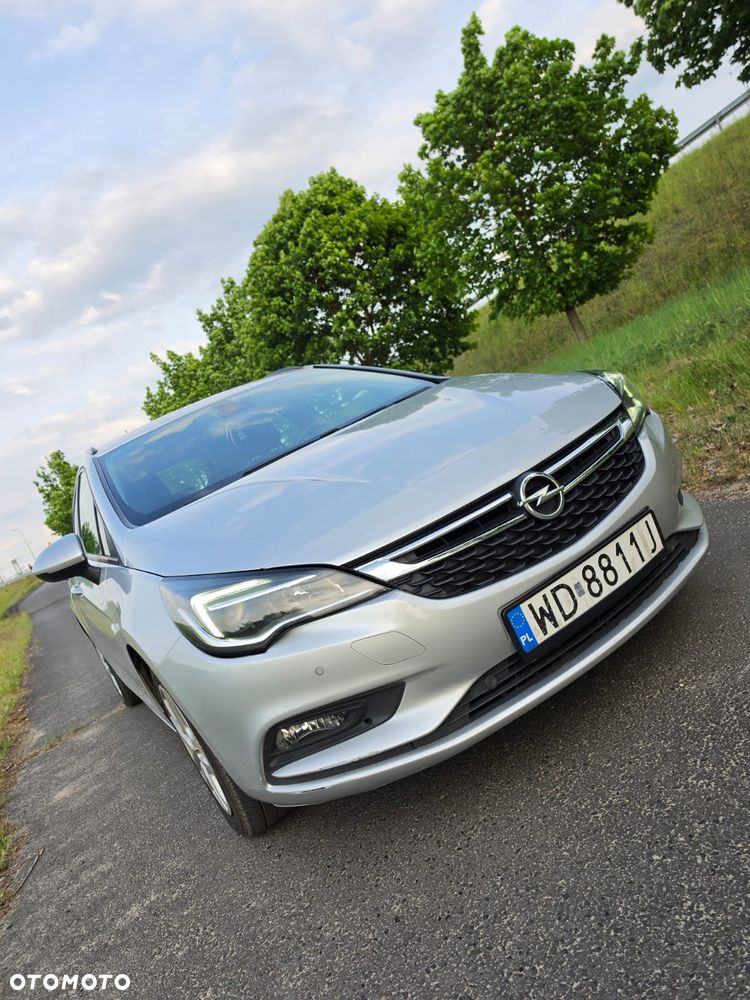 Opel Astra 1.6 CDTI Sport - 1