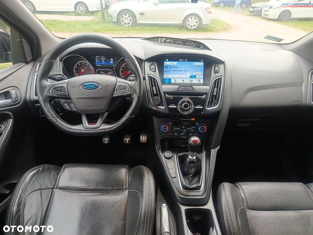 Ford Focus ST2 - 5