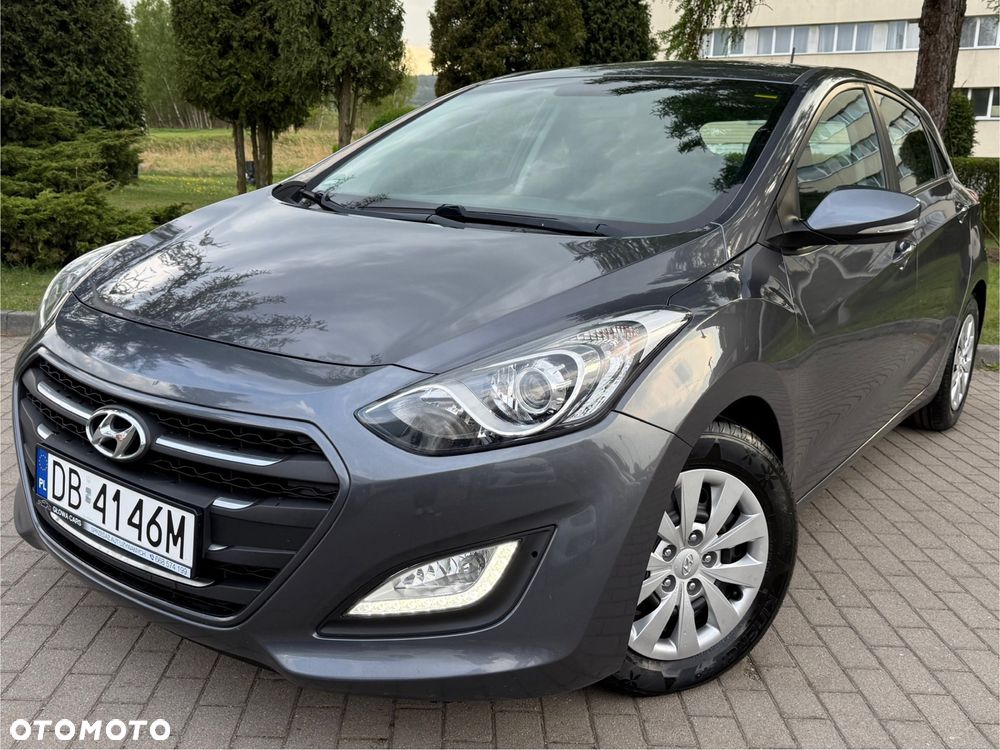 Hyundai i30 blue 1.6 CRDi Passion - 12