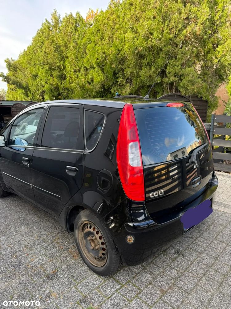Mitsubishi Colt - 6