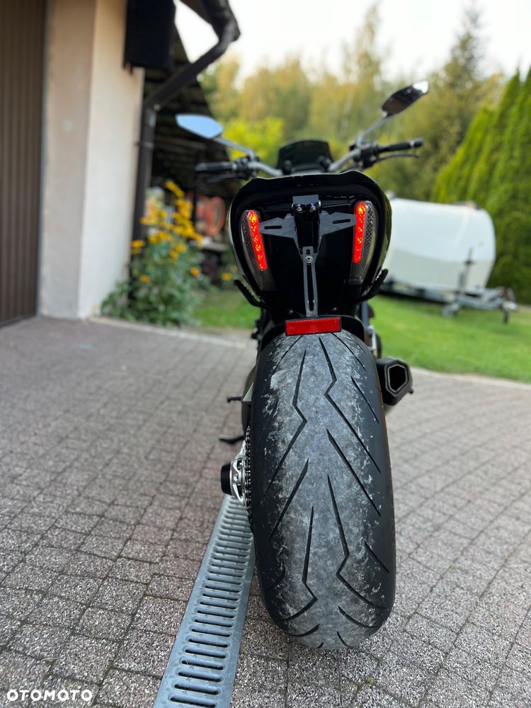 Ducati Diavel - 3