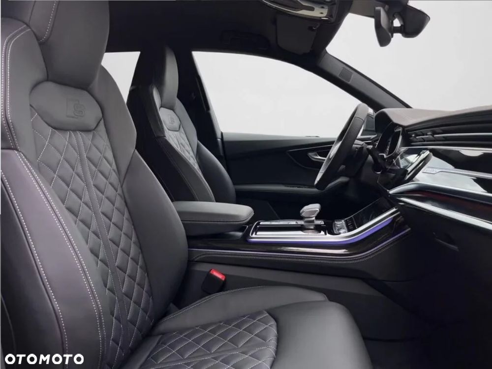 Audi Q8 TFSI mHEV 250 kW Quattro Tiptronic - 9