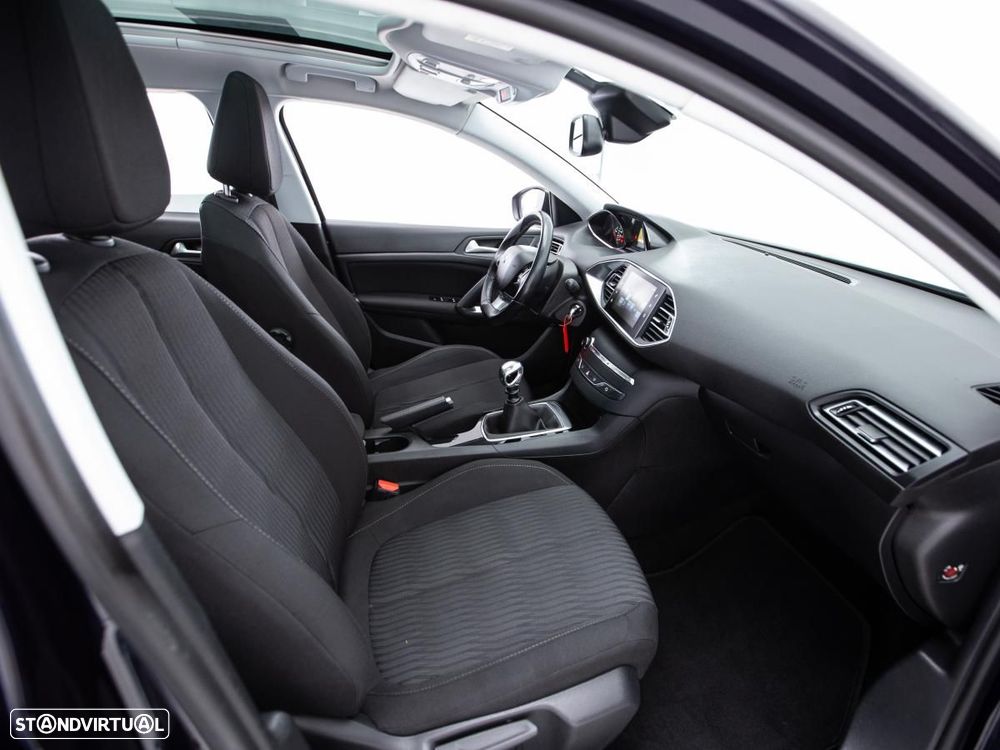 Peugeot 308 SW - 9