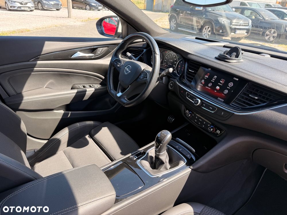 Opel Insignia 1.5 T Elite S&S Eco - 21