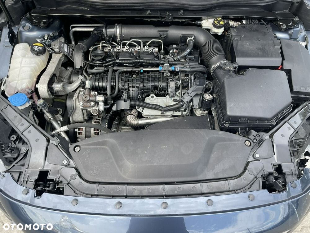 Volvo V40 D3 Drive-E SCR Momentum - 13