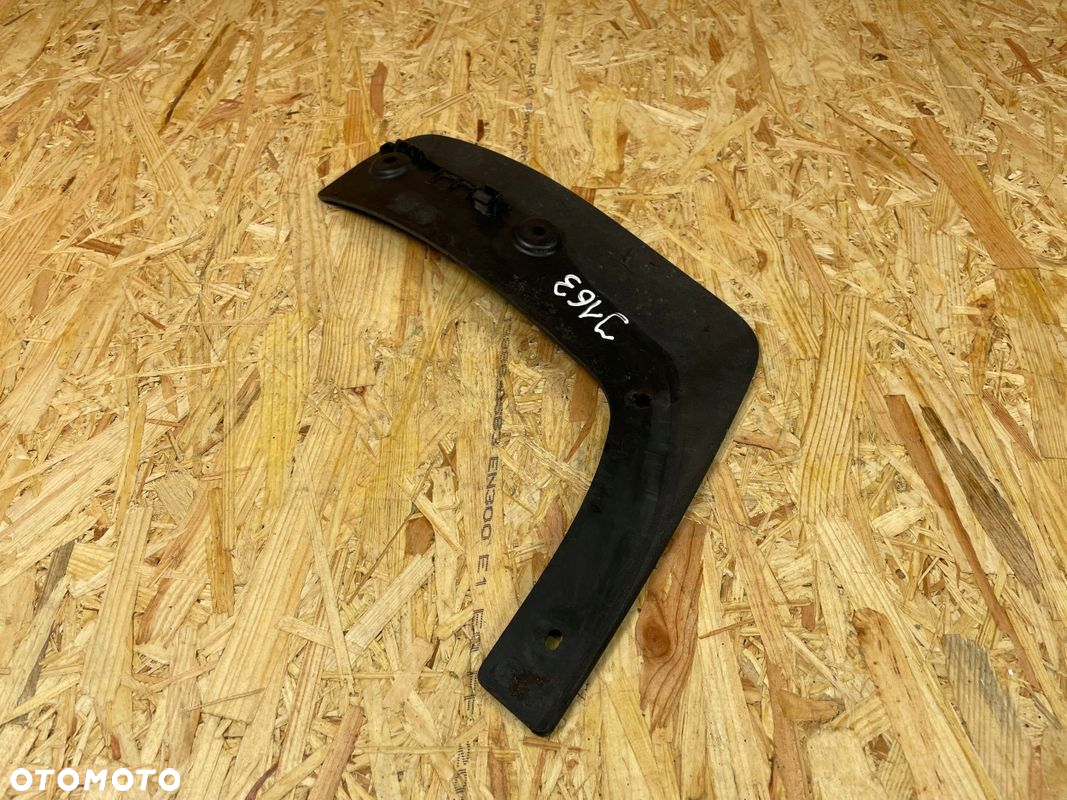 CHLAPACZ OSŁONA NADKOLA PRZÓD PRAWA VOLVO XC40 32226807 2017- - 5