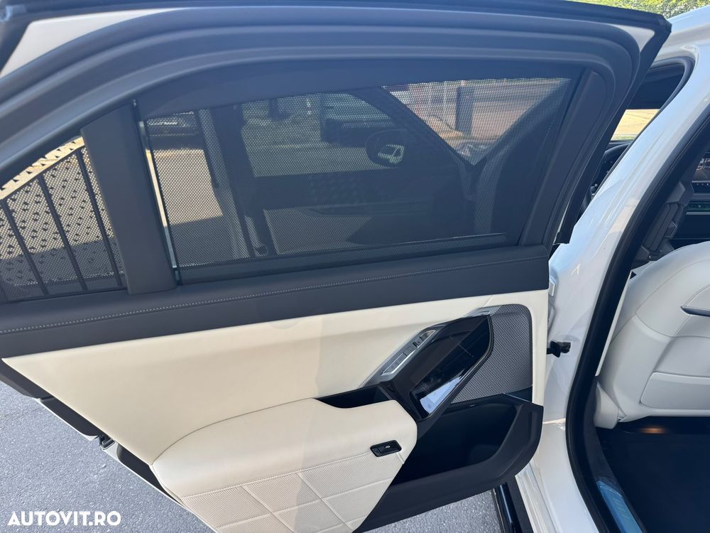 BMW Seria 7 - 15