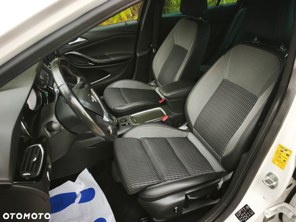 Opel Astra 1.5 D Start/Stop Automatik Elegance - 12