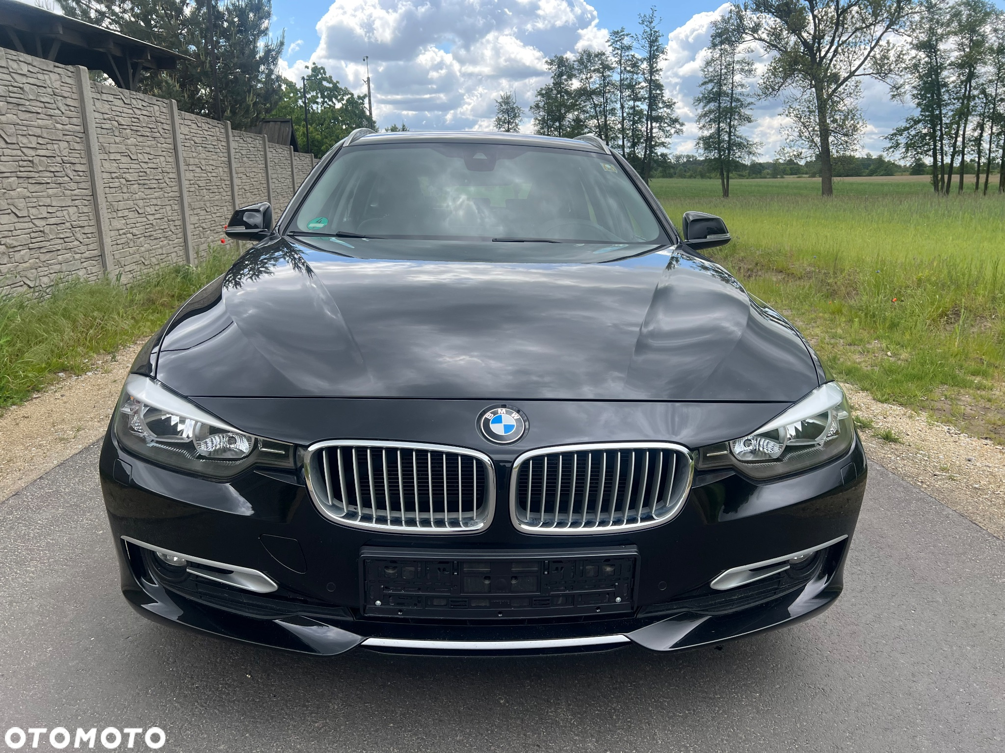 BMW Seria 3 318d Touring - 3