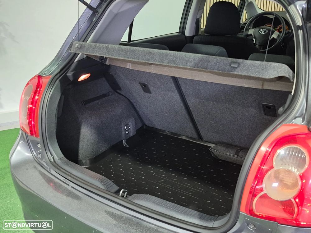 Toyota Auris 1.4 VVT-i AC - 5