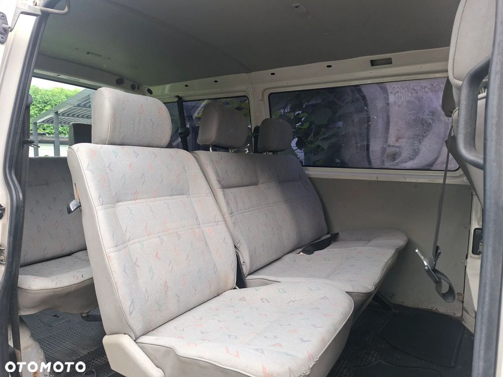 Volkswagen Transporter - 13