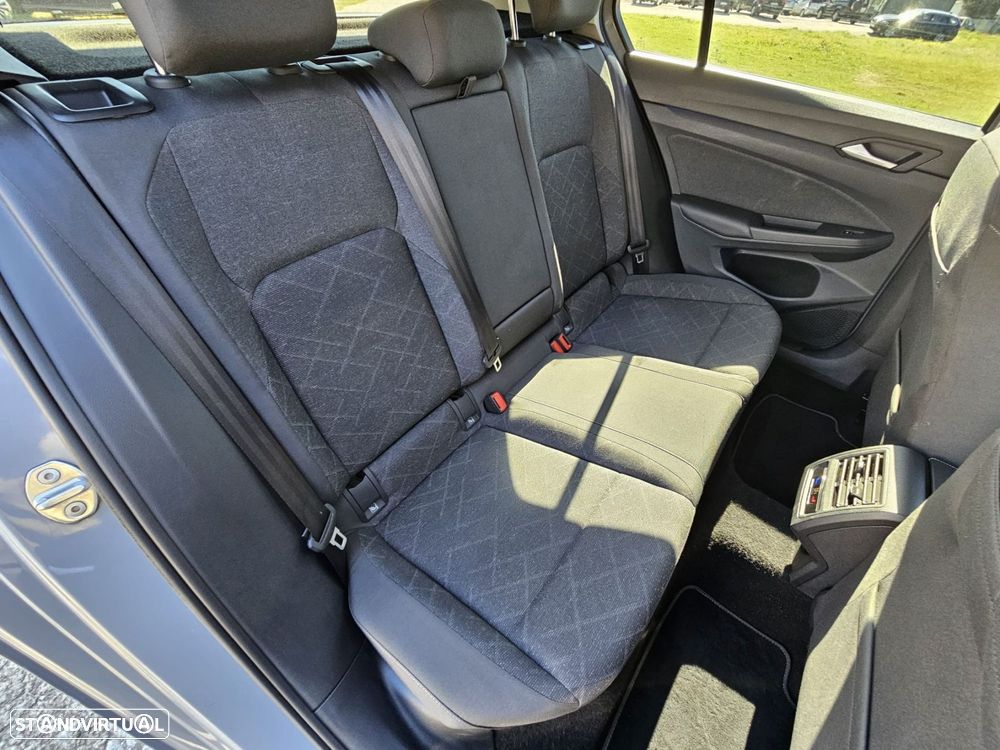 VW Golf 1.0 TSI Sportline - 23