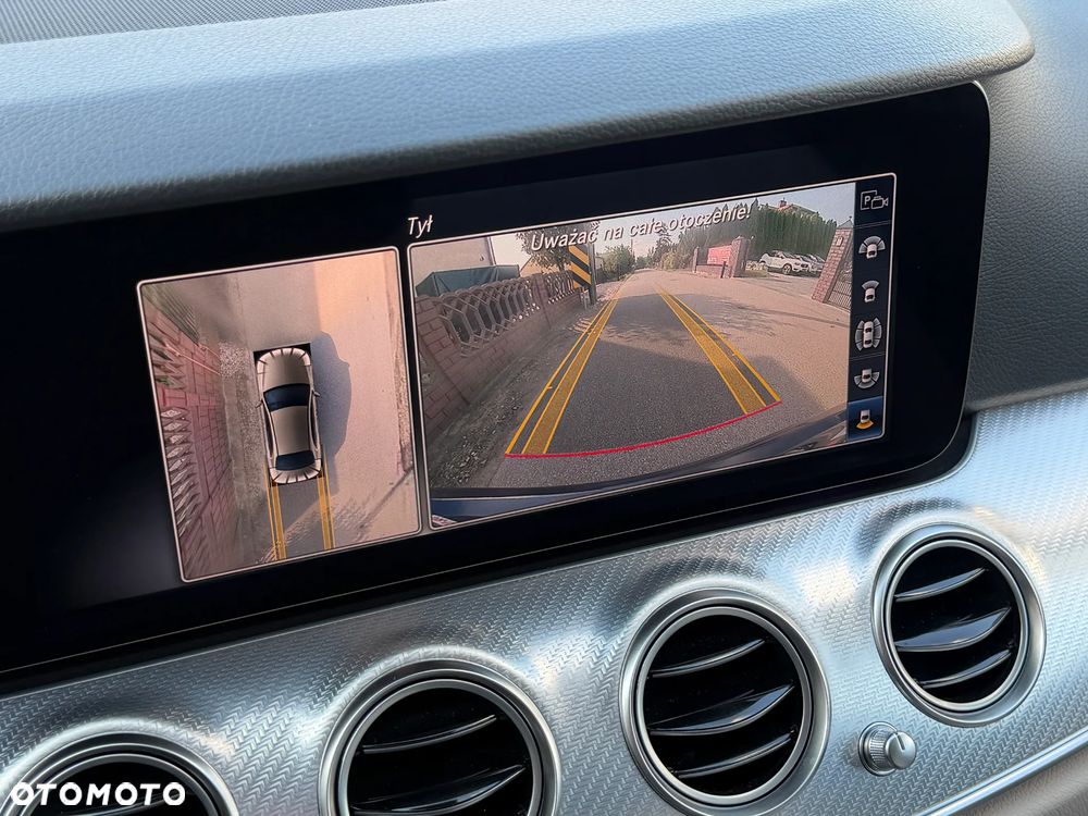 Mercedes-Benz Klasa E 220 d 4-Matic 9G-TRONIC - 15