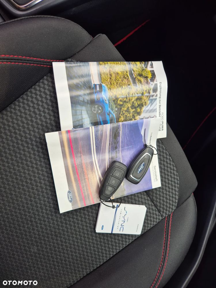 Ford Puma 1.0 EcoBoost Hybrid ST-LINE - 24